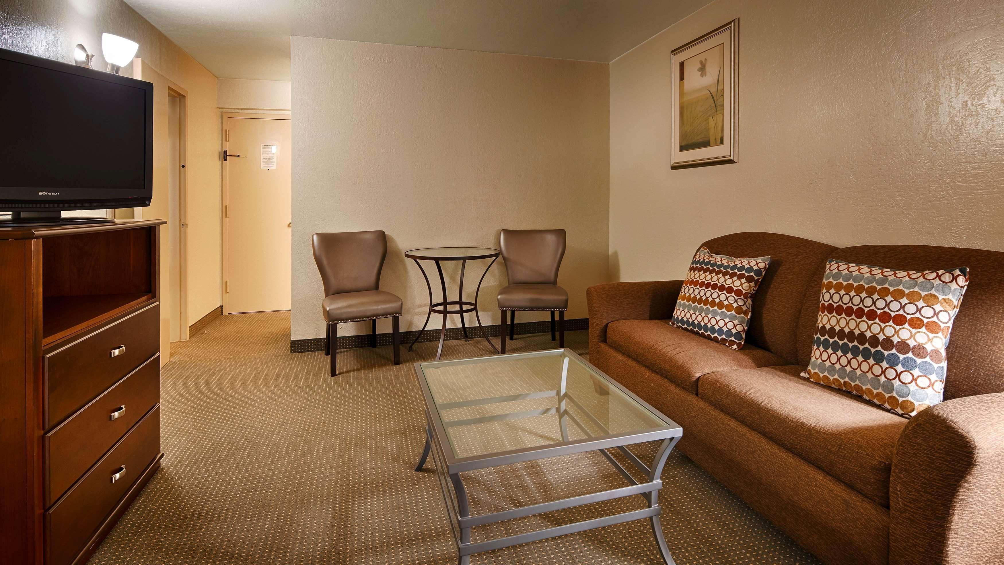 Surestay Plus By Best Western Lawton Exterior photo